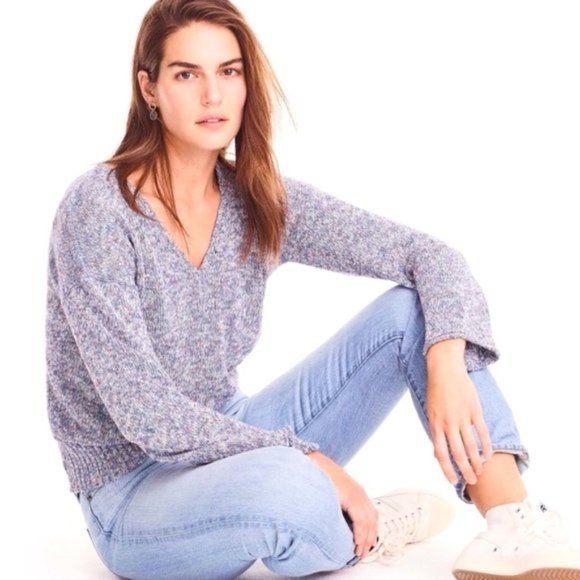 J.Crew Marled V-Neck Sweater Flare Sleeve - Picture 1 of 5